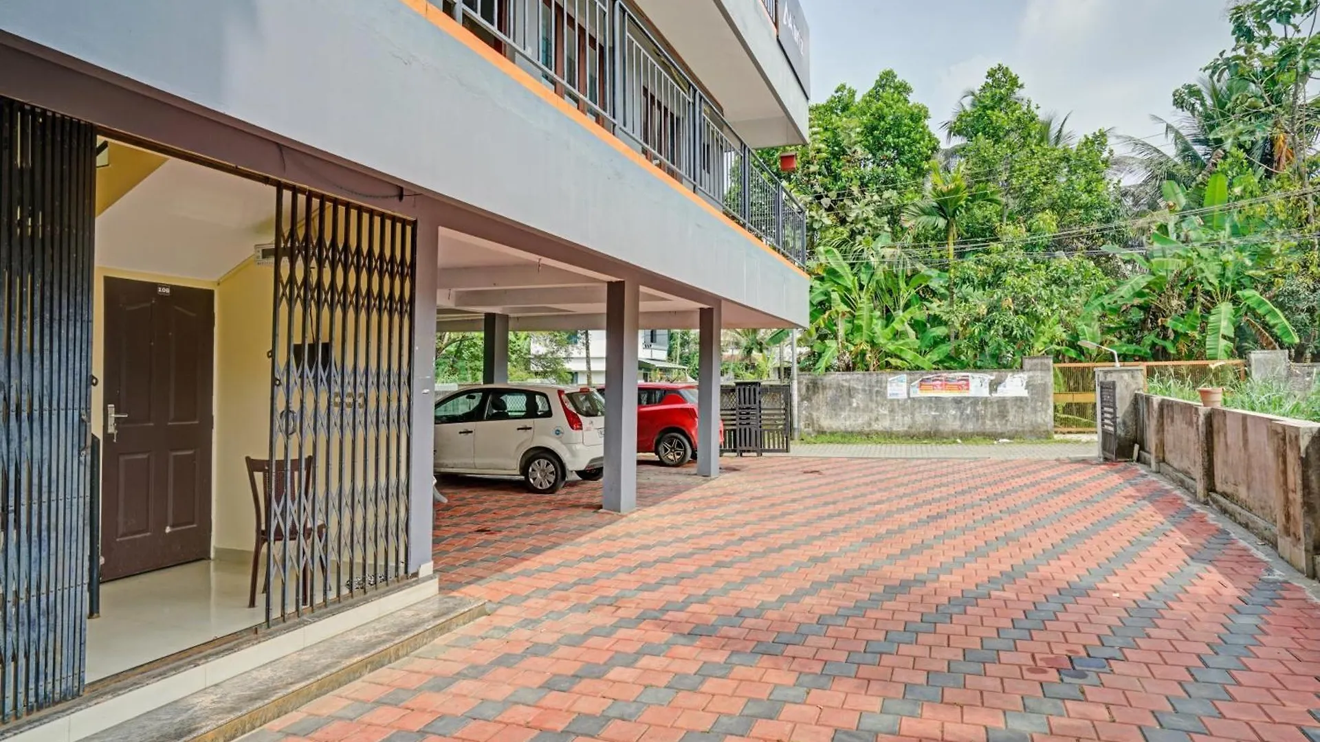 Hotel O Abrio Residency Kochi 4*,  Indie