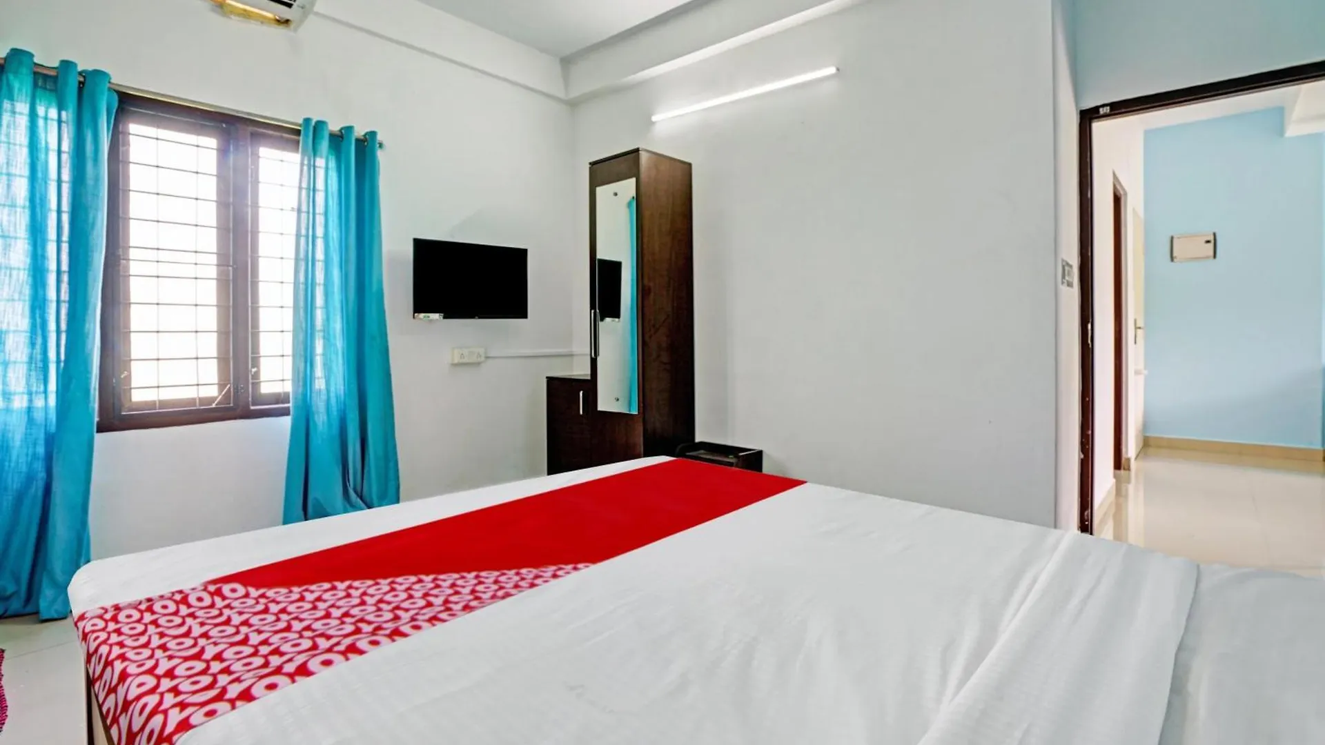 Hotel O Abrio Residency Kochi 4*,  India